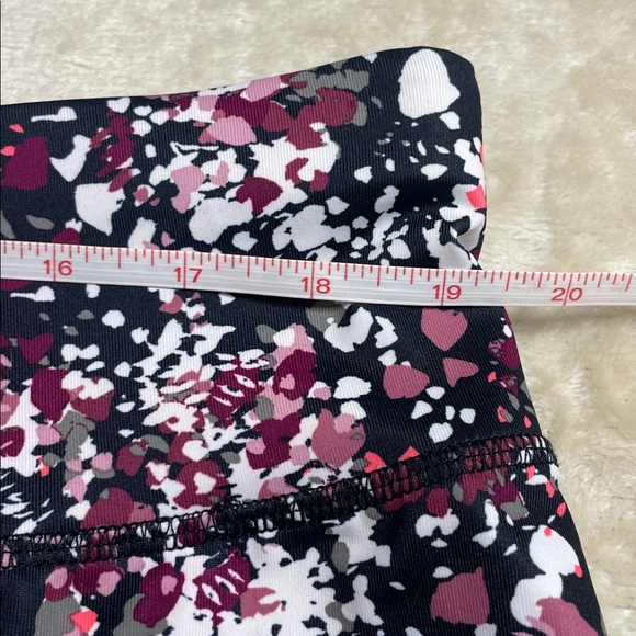 Xersion Fitted Pink and Black Splatter Pattern Leggings - Picture 5 of 11